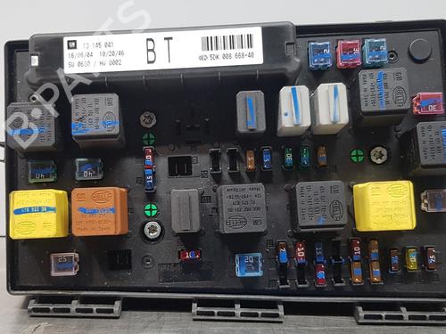 Sicherungskasten für OPEL ASTRA H (A04) [2004-2014]  30880097