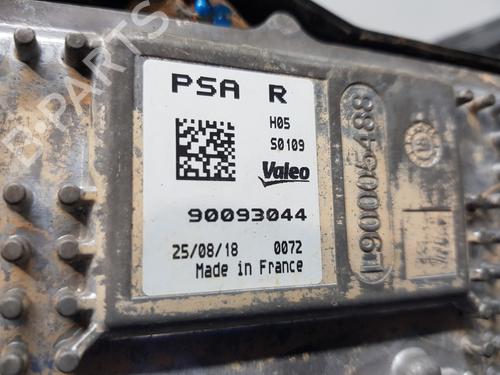 Right headlight PEUGEOT 3008 II SUV (MC_, MR_, MJ_, M4_)  | BP29538810C29 
