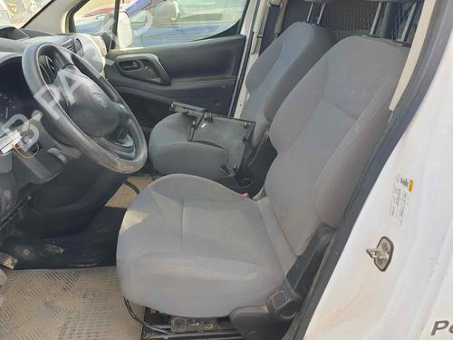 Engine control unit (ECU) PEUGEOT PARTNER Box Body/MPV  | BP26565957M57 