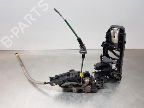 Używane Zamek drzwi przednich prawych MERCEDES-BENZ C-CLASS (W205) [2013-2023]  30880570