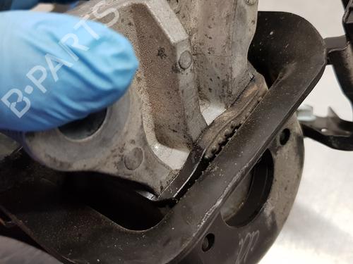 Engine mount TOYOTA COROLLA Hatchback (_E21_, _EA1_, _EH1_) 1.8 Hybrid (ZWE211) | BP19704083M89 