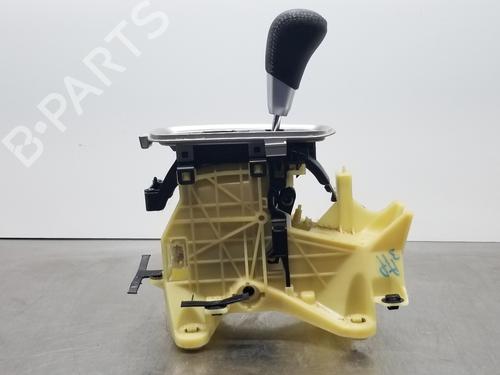 Used Gear lever MITSUBISHI OUTLANDER III (GG_W, GF_W, ZJ, ZL, ZK) [2010-2025]  20349371