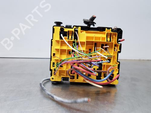Fuse box PEUGEOT 3008 II SUV (MC_, MR_, MJ_, M4_) | BP30881115E1