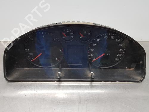 Used Instrument cluster VW TRANSPORTER T5 Bus (7HB, 7HJ, 7EB, 7EJ) [2003-2016]  29257786