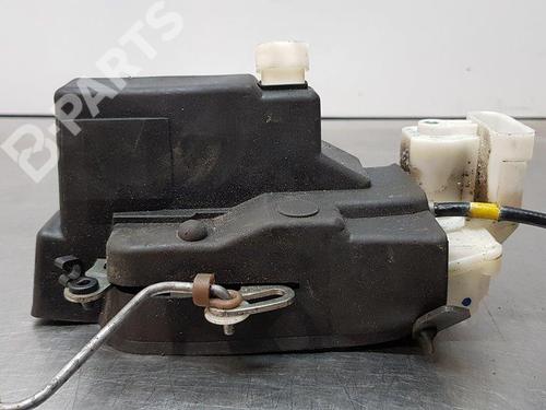 front-right-lock-maserati-quattroporte-v-42-67575900-2004-10136130 main image