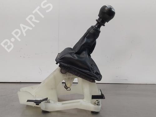 Levier de vitesses TOYOTA RAV 4 IV (_A4_) 2.0 D (ALA40_, ALA40R) (124 hp) 13255459