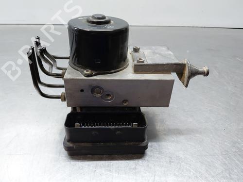 Used ABS pump MERCEDES-BENZ C-CLASS (W203) C 240 (203.061) (170 hp) 31010707