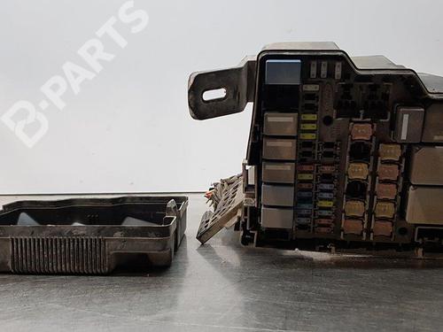 Used Fuse box Fuse box FORD FIESTA VI (CB1, CCN) 1.0 EcoBoost (125 hp) 8883593 8883593