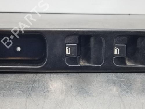 Used Left front window switch PEUGEOT 307 (3A/C) [2000-2012]  30879775