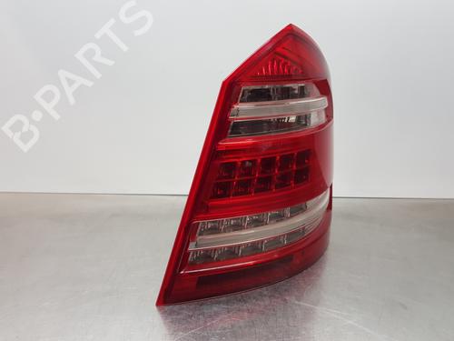 Right taillight MERCEDES-BENZ GL-CLASS (X164) GL 450 4-matic (164.871) | BP26557931C35 