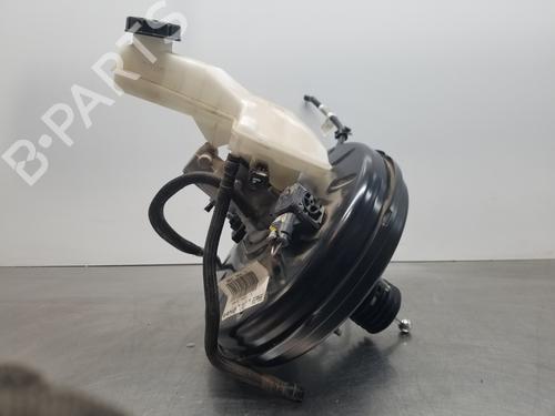 Used Servo brake PEUGEOT 208 II (UB_, UP_, UW_, UJ_) 1.2 PureTech 100 (101 hp) 30880695