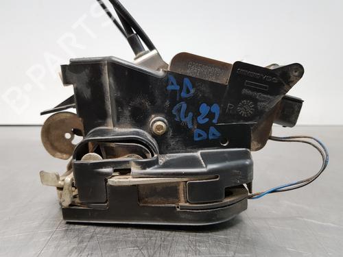 Używane Zamek drzwi przednich prawych MERCEDES-BENZ VITO / MIXTO Van (W639) [2003-2025]  30880061