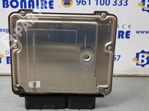 Engine control unit (ECU) OPEL ZAFIRA TOURER C (P12) 2.0 CDTi (75) | BP7650818M57 