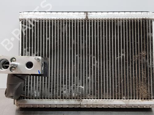 Used Air conditioning evaporator PEUGEOT 3008 II SUV (MC_, MR_, MJ_, M4_) 1.2 THP/ PureTech 130 (MRHNSM, MRHNSU, MRHNSJ, MRHNYW,... (131 hp) 15063543