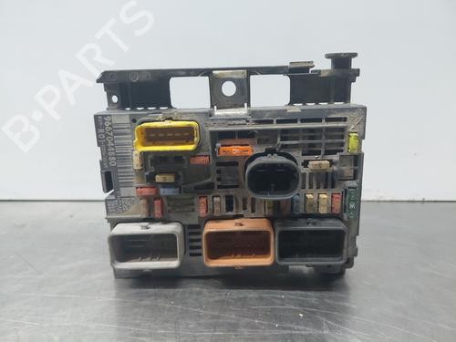 Used Fuse box CITROËN C4 Picasso II [2013-2026]  31586012