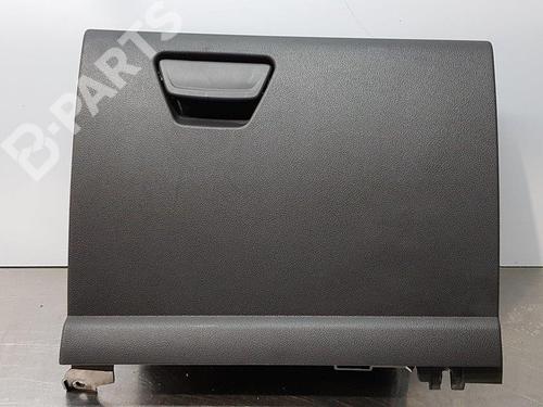 Used Glove box Glove box FORD KUGA II (DM2) 2.0 TDCi (120 hp) 9147417 9147417