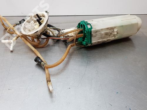 Kraftstoffpumpe für AUDI A8 D3 (4E2, 4E8) 4.0 TDI quattro (275 hp) 9819376