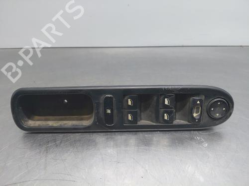 Used Left front window switch PEUGEOT 307 CC (3B) [2003-2009]  31017824