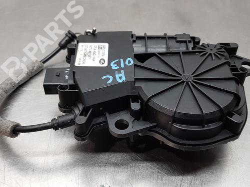 Compressor do fecho central LAND ROVER RANGE ROVER IV (L405) 5.0 SCV8 4x4 (510 hp) LR034351