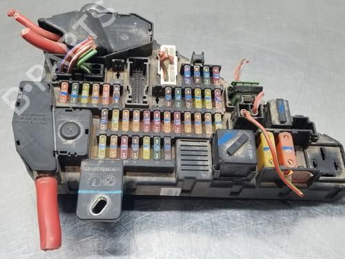 Used Fuse box BMW 6 Convertible (E64) 645 Ci (333 hp) 22618219
