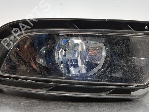 Używane Światło przeciwmgłowe przednie prawe SKODA SUPERB II (3T4) [2008-2015]  30878975