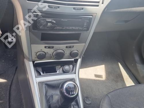 Left front window switch OPEL ASTRA H GTC (A04)  | BP11872111I27 