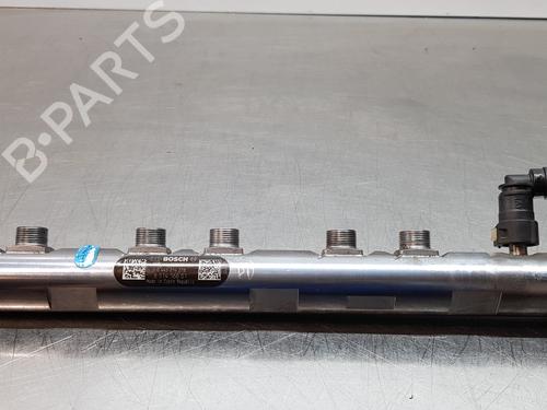 Used Injection rail TOYOTA AVENSIS Estate (_T27_) [2008-2018]  18881979