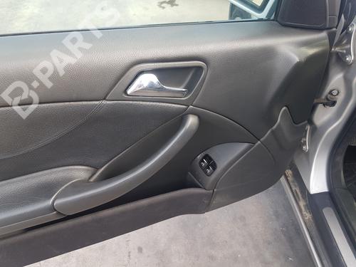 Fuse box MERCEDES-BENZ C-CLASS Coupe (CL203) C 220 CDI (203.706) | BP10966217E1 