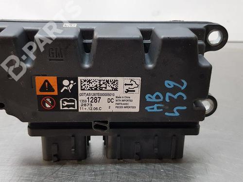 ecu-airbags-chevrolet-captiva-c100-c140-22-d-13591287-2006-9749263 main image