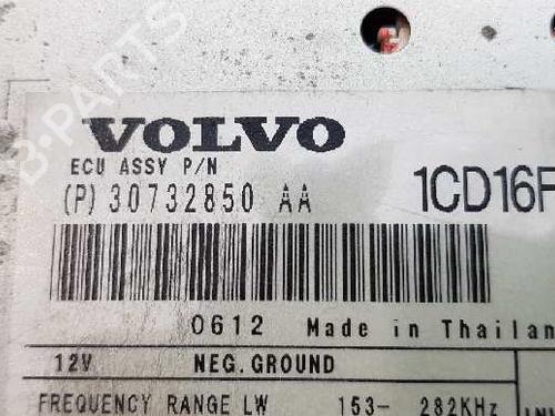 Radio VOLVO S40 II (544) D5 | BP13018076E6 