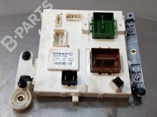 Used Fuse box VOLVO XC60 II (246) D4 (190 hp) 7885032