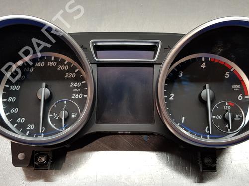 Used Instrument cluster MERCEDES-BENZ M-CLASS (W166) ML 350 BlueTEC 4-matic (166.024, 166.023) (258 hp) 19098433