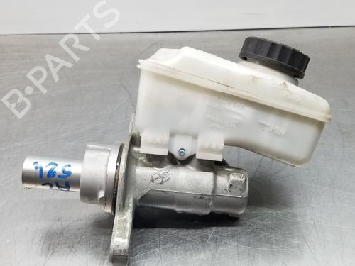 Used Brake master cylinder BMW X1 (F48) sDrive 18 d (150 hp) 17713279