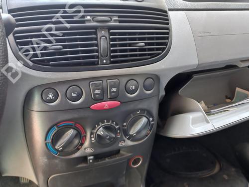 Engine control unit (ECU) FIAT PUNTO (188_) 1.2 60 (188.030, .050, .130, .150, .230, .250) | BP17824708M57 