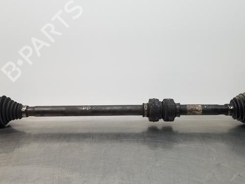 Used Right front driveshaft KIA CEED Sportswagon (CD) [2018-2025]  18458662