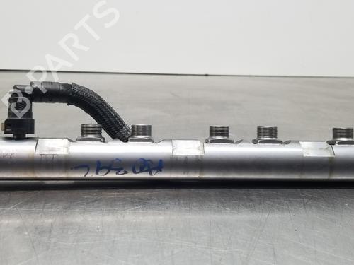 Rail D'Injecteurs BMW 1 (E87) 120 d (177 hp) 22101603