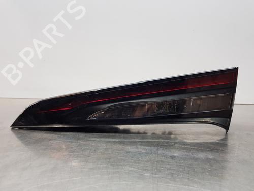 Used Right tailgate light TOYOTA COROLLA Hatchback (_E21_, _EA1_, _EH1_) [2018-2025]  28023957