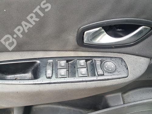 Engine control unit (ECU) RENAULT SCÉNIC III (JZ0/1_) 1.5 dCi (JZ02, JZ0R) | BP15398809M57 