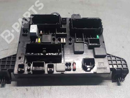 Zekeringkast OPEL ZAFIRA TOURER C (P12) 1.4 LPG (75) (140 hp) 7652337