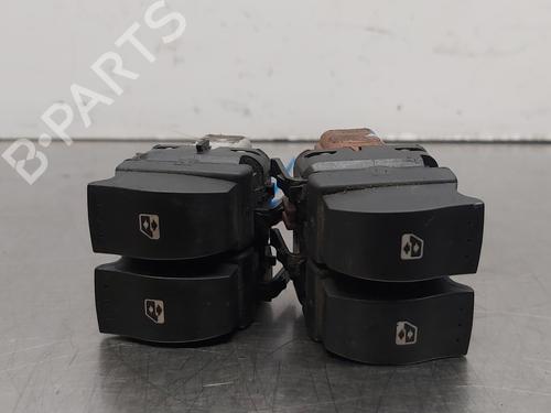 Used Left front window switch RENAULT SCÉNIC II (JM0/1_) [2003-2010]  12121465