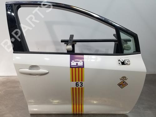 Used Right front door TOYOTA COROLLA Estate (_E21_) 1.8 Hybrid (ZWE211W) (122 hp) 28691097
