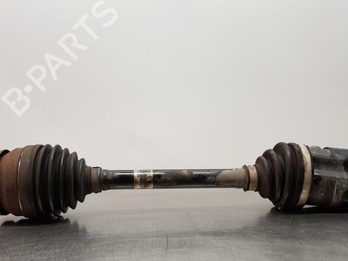 Used Left front driveshaft TOYOTA AURIS (_E18_) 1.4 D-4D (NDE180_, NDE180R) (90 hp) 18105371