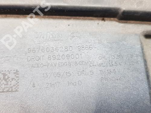 Kierunkowskaz przedni prawy CITROËN C4 Picasso II | BP7592590C33