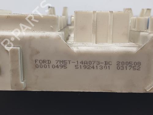 Fuse box FORD FOCUS II (DA_, HCP, DP)  | BP15854167E1 
