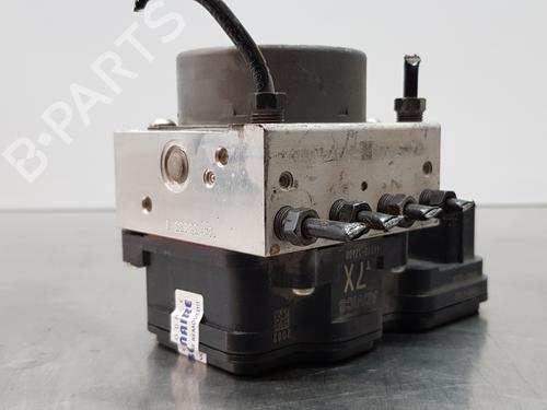 Used ABS pump TOYOTA COROLLA Hatchback (_E21_, _EA1_, _EH1_) 1.8 Hybrid (ZWE211) (98 hp) 19699001