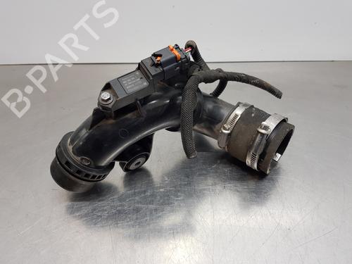 Pijp PEUGEOT 2008 II (UD_, US_, UY_, UJ_, UR_, UC_) 1.2 PureTech 130 (USHNS, URHNS) (130 hp) 30881147