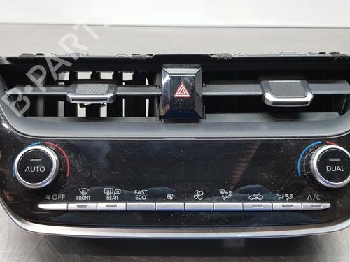 Used Climate control TOYOTA COROLLA Estate (_E21_) 2.0 Hybrid (MZEH12) (180 hp) 20310022