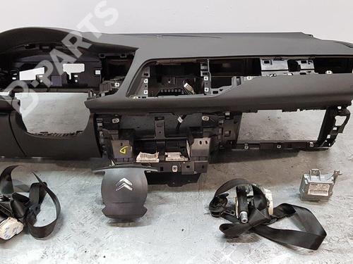 Used Airbag Kit Airbag Kit CITROËN C5 III (RD_) 2.0 HDi (RDRHD8, RDRHDJ, RDRHR8, RDRHRJ) (136 hp) 8593936 8593936