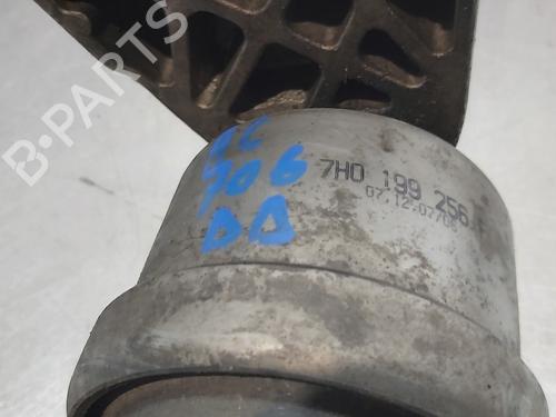 Engine mount VW TRANSPORTER T5 Van (7HA, 7HH, 7EA, 7EH) | BP30878999M89