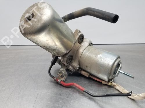 Used Brake master cylinder TOYOTA COROLLA Estate (_E21_) 1.8 Hybrid (ZWE211) (122 hp) 22778905